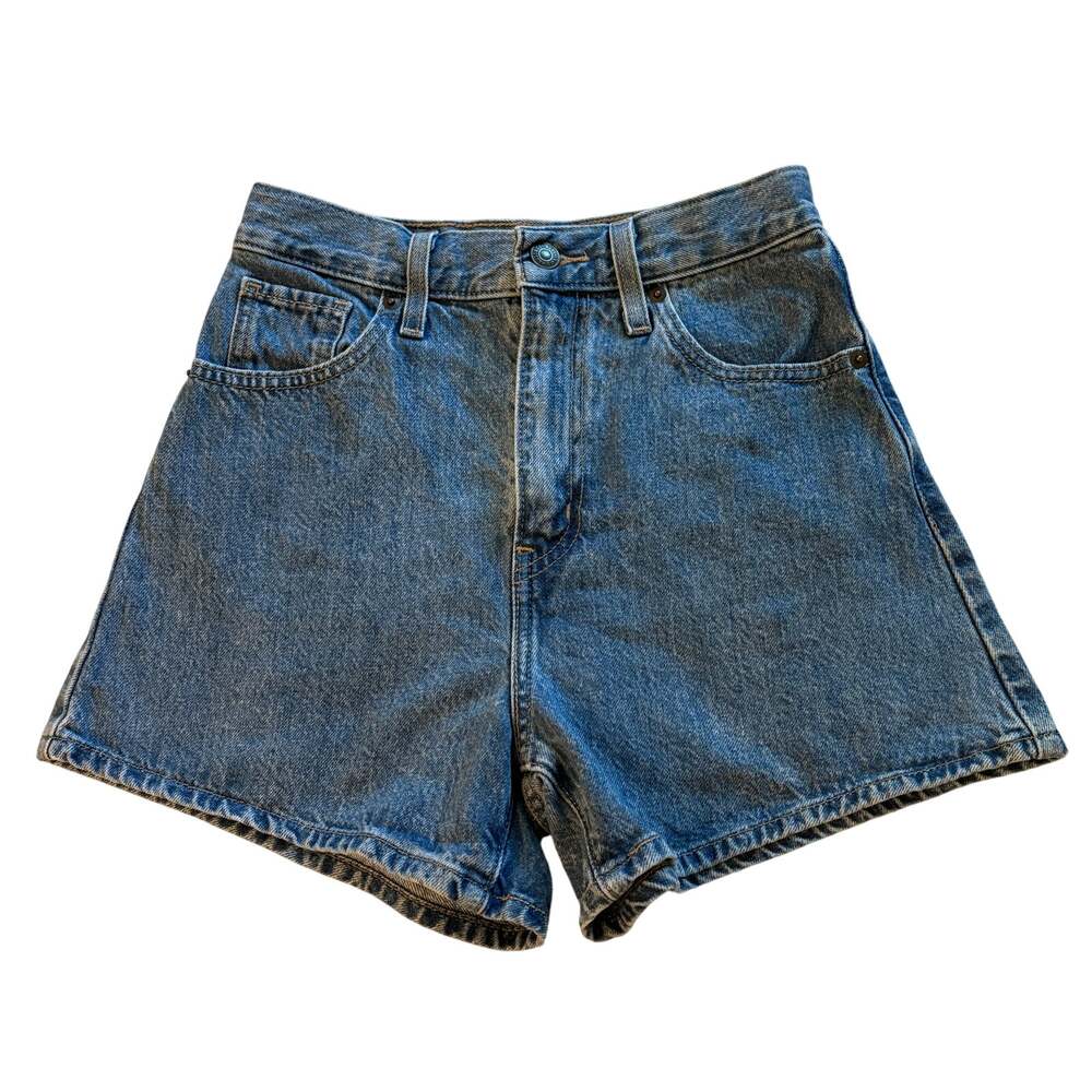 Levi's women's Classic Denim Wash High Waist Mom Short 24